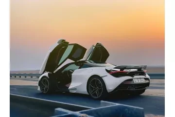 إليك صور خلفيات سيارات حديثة فخمة HD لعام 2025