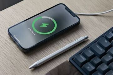 كيف يمكن شحن الهاتف بسرعة؟