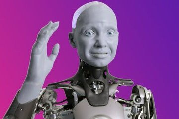 شاهد بالفيديو: الروبوت "أميكا" يطمئن البشر... لن نسيطر على العالم