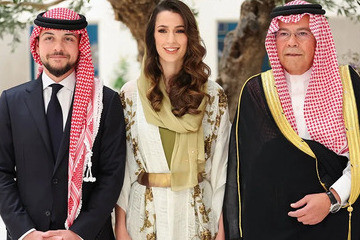 من هو خالد بن مساعد آل سيف والد الآنسة رجوه خطيبة ولي عهد الأردن؟